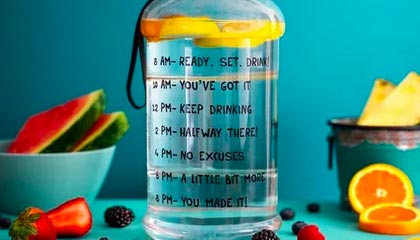 郑丽文抵达南京，赖清德发声，台军连夜开火，解放军的警告很直白