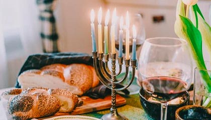 价格直逼150元/公斤，创下新高！不少厦门人惦记的头茬荔枝，刚刚上市