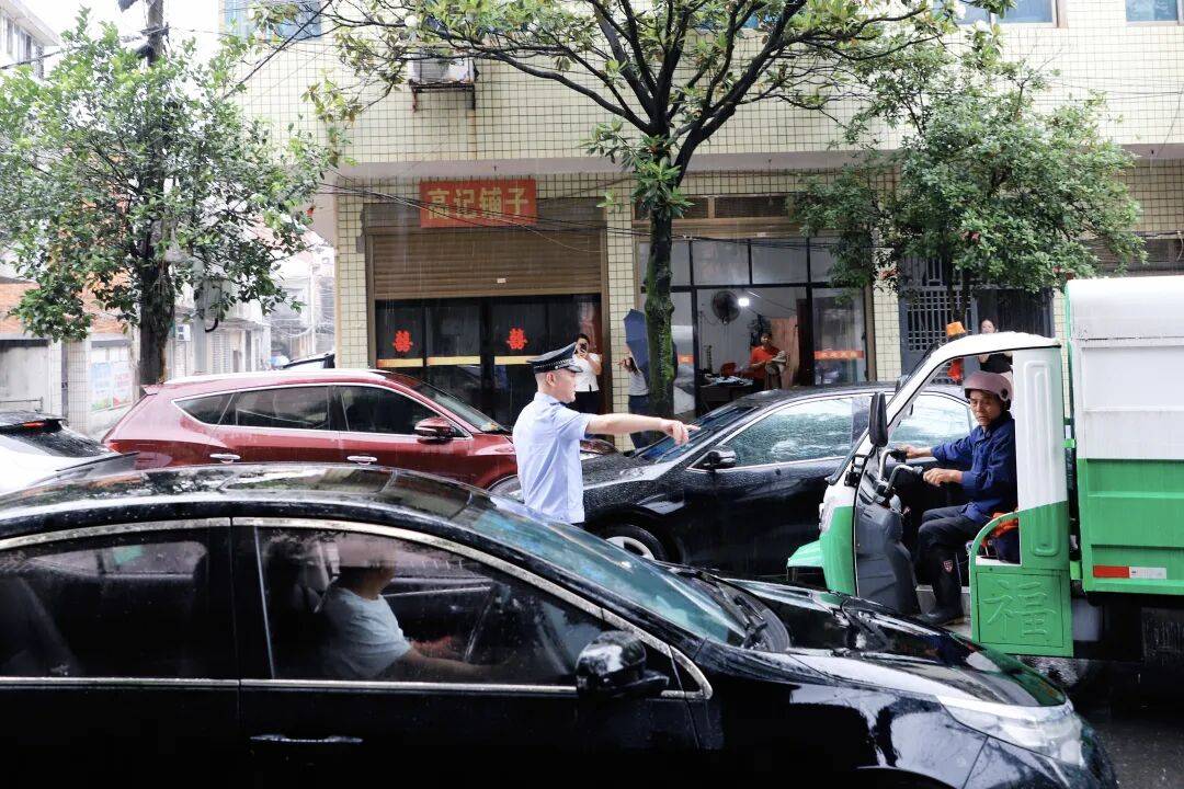 湖南汨罗一麻将馆被查，28人被罚，2人被采取刑事强制措施
